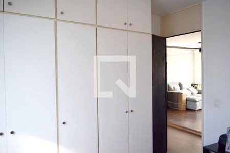 Quarto 1 de apartamento para alugar com 2 quartos, 72m² em Pinheiros, São Paulo