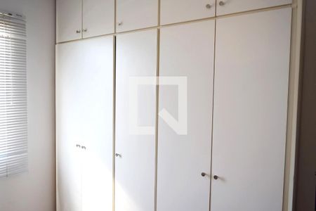 Quarto 1 de apartamento para alugar com 2 quartos, 72m² em Pinheiros, São Paulo