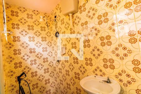 Casa à venda com 120m², 3 quartos e 2 vagasBanheiro de Serviço