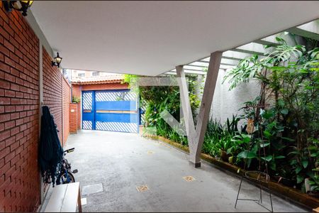 Casa à venda com 200m², 4 quartos e 2 vagas Casa à venda com 200m², 4 quartos e 2 vagasGaragem