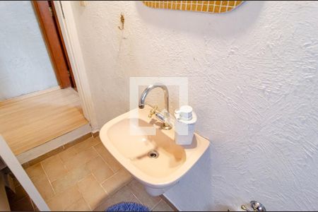 Lavabo de casa à venda com 4 quartos, 200m² em Jabaquara, São Paulo