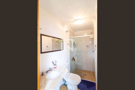 Casa à venda com 200m², 4 quartos e 2 vagas Casa à venda com 200m², 4 quartos e 2 vagasBanheiro de Serviço