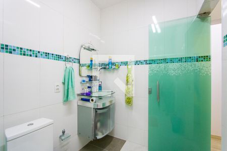 Apartamento à venda com 193m², 2 quartos e 7 vagasBanheiro do quarto 1