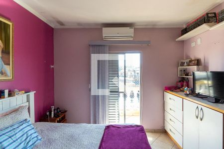 Casa à venda com 200m², 3 quartos e 2 vagasQuarto Suíte