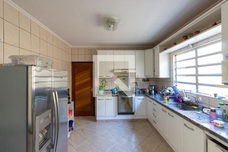 Casa à venda com 200m², 3 quartos e 2 vagasCozinha