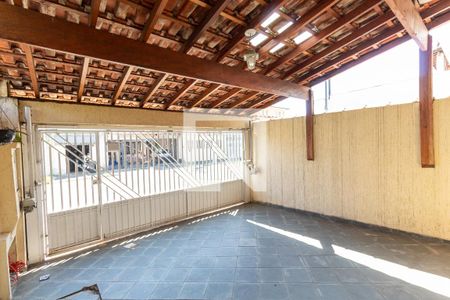 Casa à venda com 200m², 3 quartos e 2 vagasGaragem