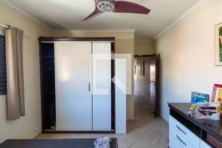 Casa à venda com 200m², 3 quartos e 2 vagasQuarto 1