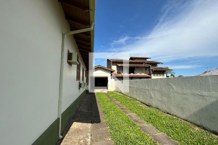 Casa à venda com 140m², 3 quartos e 2 vagasÁrea Externa