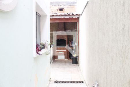 Casa à venda com 150m², 3 quartos e 2 vagasCorredor