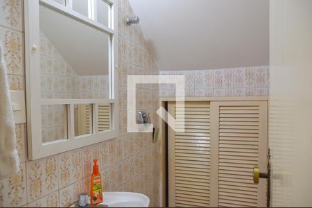 Casa à venda com 165m², 3 quartos e 4 vagas Casa à venda com 165m², 3 quartos e 4 vagasLavabo