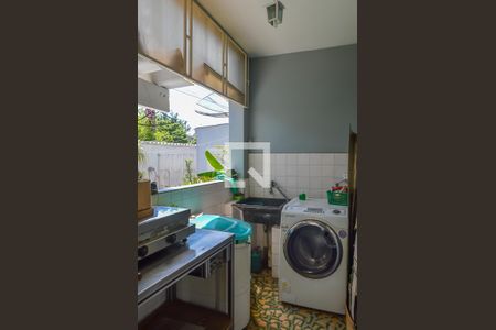 Casa à venda com 165m², 3 quartos e 4 vagas Casa à venda com 165m², 3 quartos e 4 vagasÁrea de Serviço