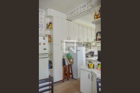 Casa à venda com 165m², 3 quartos e 4 vagas Casa à venda com 165m², 3 quartos e 4 vagasCozinha