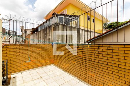 Casa à venda com 100m², 3 quartos e 2 vagas Casa à venda com 100m², 3 quartos e 2 vagasTerraço da Área de Serviço