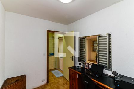 Casa à venda com 100m², 3 quartos e 2 vagas Casa à venda com 100m², 3 quartos e 2 vagasEscritório