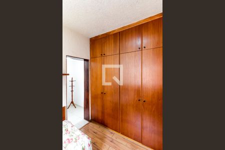 Casa à venda com 100m², 3 quartos e 2 vagas Casa à venda com 100m², 3 quartos e 2 vagasQuarto 1 - Suíte