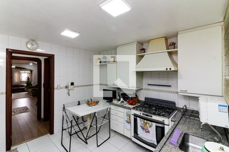 Casa à venda com 100m², 3 quartos e 2 vagas Casa à venda com 100m², 3 quartos e 2 vagasCozinha