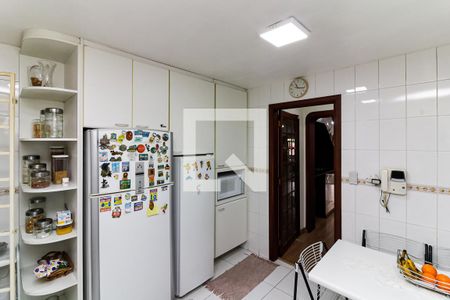 Casa à venda com 100m², 3 quartos e 2 vagas Casa à venda com 100m², 3 quartos e 2 vagasCozinha