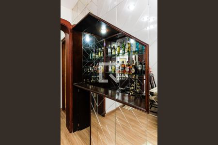 Casa à venda com 100m², 3 quartos e 2 vagas Casa à venda com 100m², 3 quartos e 2 vagasSala de Jantar