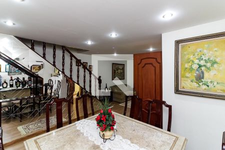 Casa à venda com 100m², 3 quartos e 2 vagas Casa à venda com 100m², 3 quartos e 2 vagasSala de Jantar