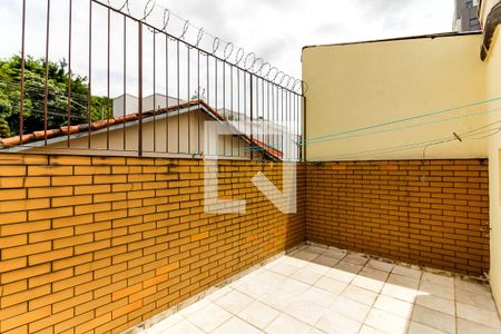 Casa à venda com 100m², 3 quartos e 2 vagas Casa à venda com 100m², 3 quartos e 2 vagasTerraço da Área de Serviço