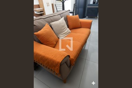 Sala/Quarto de casa para alugar com 1 quarto, 25m² em Jardim Ivana, São Paulo