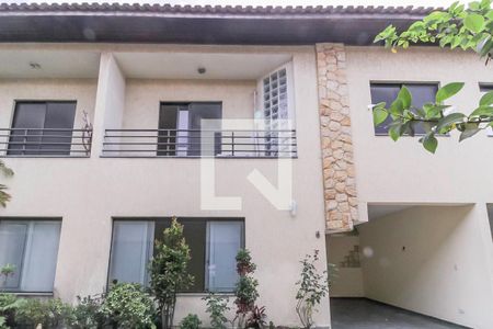 Casa de condomínio para alugar com 120m², 3 quartos e 1 vaga Casa de condomínio para alugar com 120m², 3 quartos e 1 vagaFachada da casa