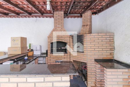 Casa de condomínio para alugar com 120m², 3 quartos e 1 vaga Casa de condomínio para alugar com 120m², 3 quartos e 1 vagaÁrea comum - Churrasqueira