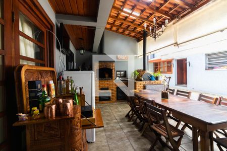 Casa à venda com 340m², 4 quartos e 4 vagasChurrasqueira