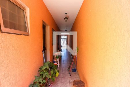 Casa à venda com 140m², 3 quartos e 2 vagas Casa à venda com 140m², 3 quartos e 2 vagasCorredor