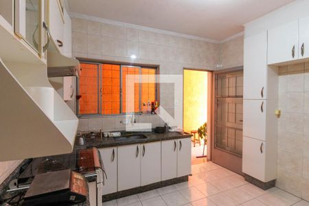 Casa à venda com 140m², 3 quartos e 2 vagas Casa à venda com 140m², 3 quartos e 2 vagasCozinha