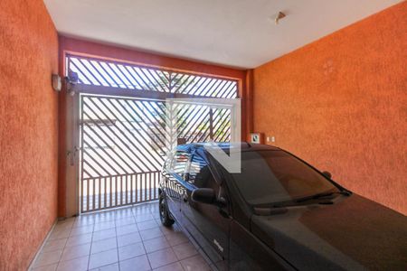 Casa à venda com 140m², 3 quartos e 2 vagas Casa à venda com 140m², 3 quartos e 2 vagasGaragem