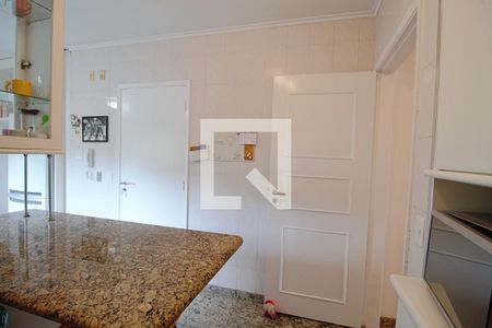 Apartamento à venda com 170m², 4 quartos e 3 vagas Apartamento à venda com 170m², 4 quartos e 3 vagasCopa