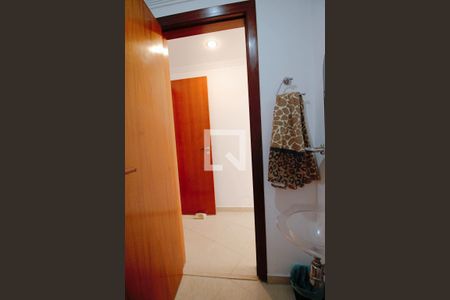 Apartamento à venda com 170m², 4 quartos e 3 vagas Apartamento à venda com 170m², 4 quartos e 3 vagasLavabo
