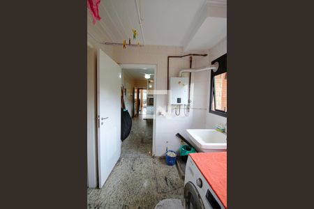 Apartamento à venda com 170m², 4 quartos e 3 vagas Apartamento à venda com 170m², 4 quartos e 3 vagasÁrea de Serviço