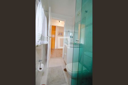 Apartamento à venda com 170m², 4 quartos e 3 vagas Apartamento à venda com 170m², 4 quartos e 3 vagasBanheiro Social