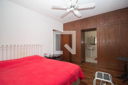 Casa à venda com 258m², 4 quartos e 2 vagas Casa à venda com 258m², 4 quartos e 2 vagasQuarto 4 - Suíte 3