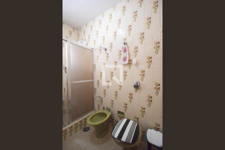 Casa à venda com 258m², 4 quartos e 2 vagas Casa à venda com 258m², 4 quartos e 2 vagasLavabo