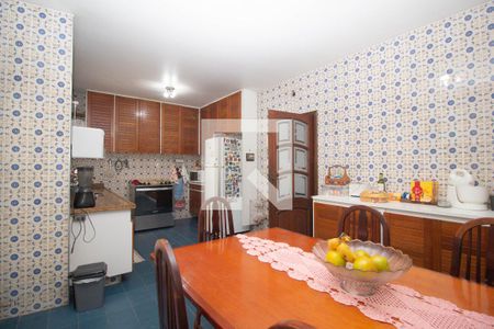 Casa à venda com 258m², 4 quartos e 2 vagas Casa à venda com 258m², 4 quartos e 2 vagasCopa