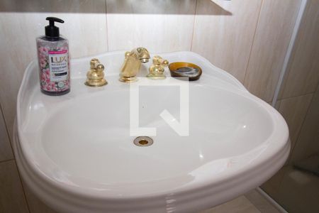 Casa à venda com 258m², 4 quartos e 2 vagas Casa à venda com 258m², 4 quartos e 2 vagasQuarto 4 - Banheiro da Suíte 3