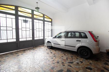 Casa à venda com 258m², 4 quartos e 2 vagas Casa à venda com 258m², 4 quartos e 2 vagasGaragem