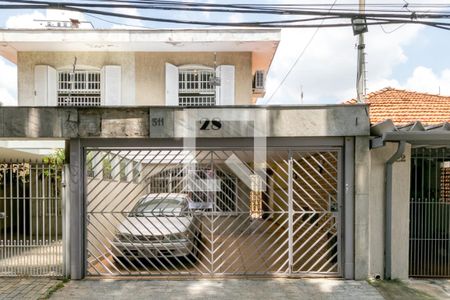 Casa à venda com 250m², 3 quartos e 2 vagasFachada