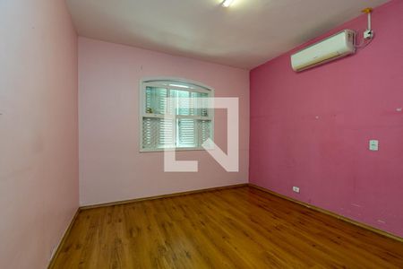 Casa à venda com 250m², 3 quartos e 2 vagasQuarto 1