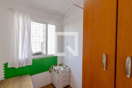 Quarto 1 de apartamento para alugar com 2 quartos, 34m² em Parque Fongaro, São Paulo