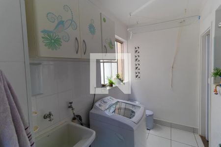 Apartamento à venda com 110m², 3 quartos e 1 vagaÁrea de Serviço