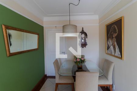 Apartamento à venda com 110m², 3 quartos e 1 vagaSalas