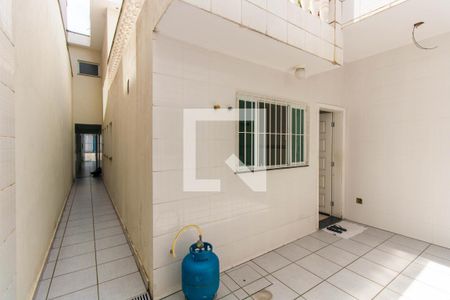 Casa à venda com 200m², 2 quartos e 2 vagasQuintal