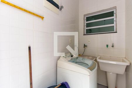 Casa à venda com 200m², 2 quartos e 2 vagasLavanderia