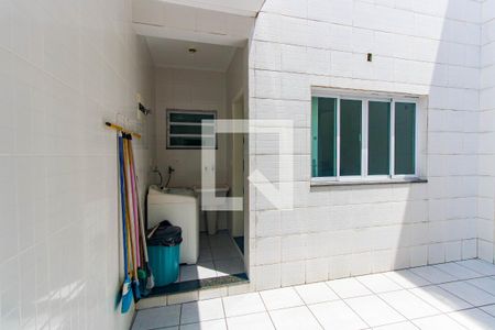 Casa à venda com 200m², 2 quartos e 2 vagasLavanderia