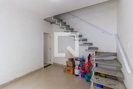 Casa à venda com 200m², 2 quartos e 2 vagasQuarto - Casa 2