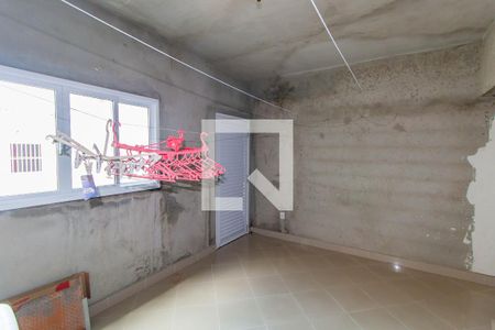 Casa à venda com 200m², 2 quartos e 2 vagasDispensa 